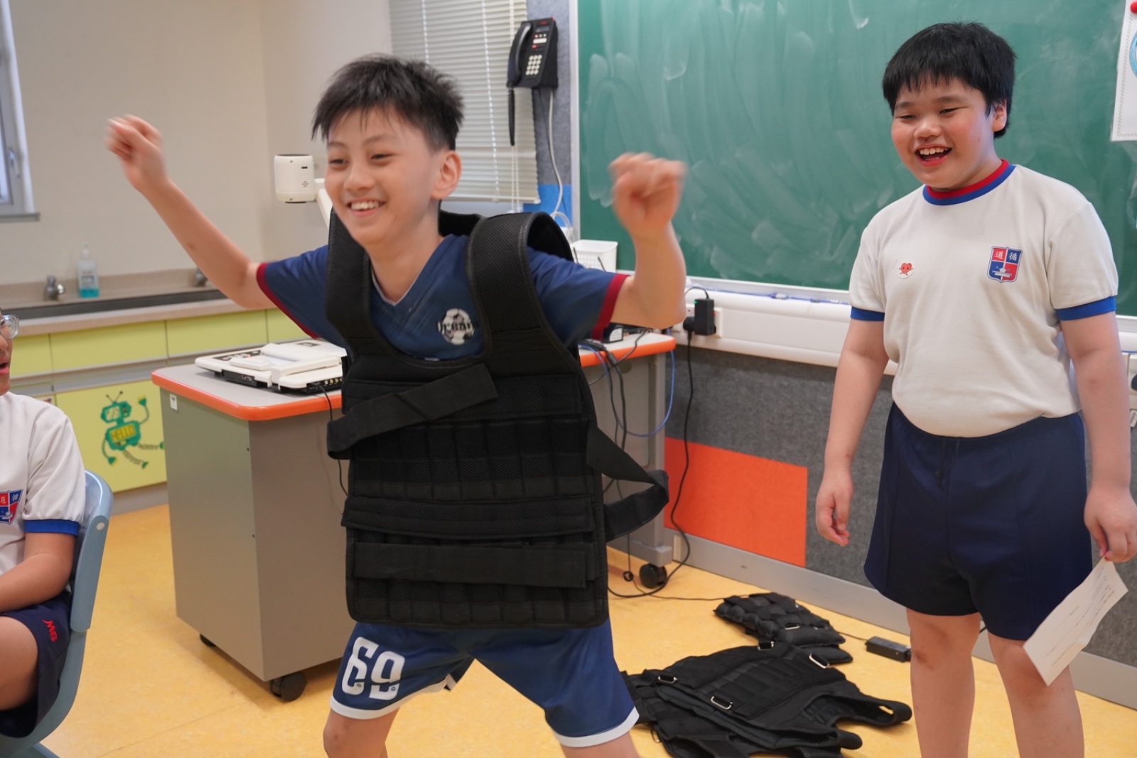 模擬人生：負重體驗